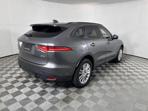 2018 Jaguar F-PACE 25t Premium