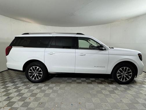 Oxford White 2025 Ford Expedition Max Platinum