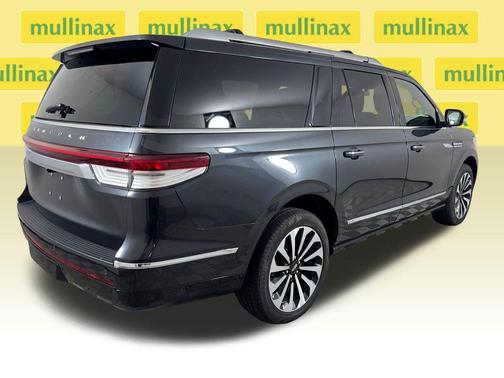 Starlight 2024 Lincoln Navigator L Reserve