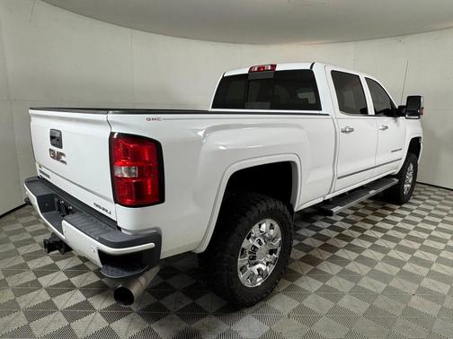 2015 GMC Sierra 2500 Denali