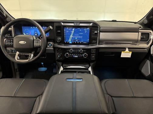 2025 Ford F-250 Platinum