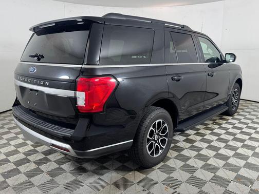 Black Metallic 2024 Ford Expedition XLT