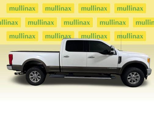 White Platinum 2017 Ford F-250 Lariat
