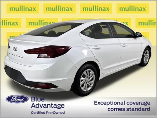 2020 Hyundai ELANTRA SE