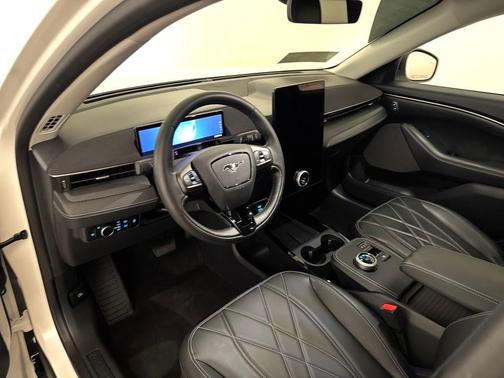 2024 Ford Mustang Mach-E Select