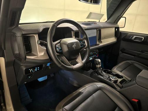Desert Sand 2025 Ford Bronco Outer Banks