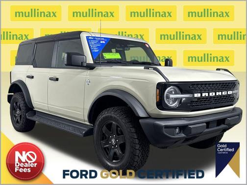 Desert Sand 2025 Ford Bronco Outer Banks