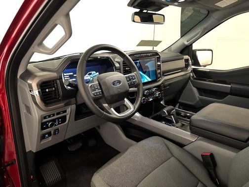 2024 Ford F-150 Lightning XLT