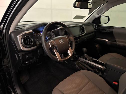 2022 Toyota Tacoma SR5