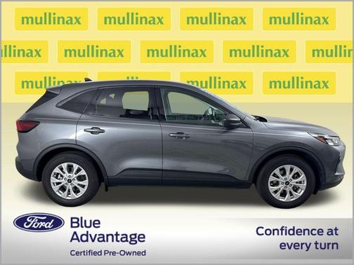 Carbonized Gray Metallic 2025 Ford Escape Active