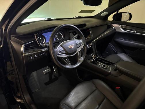 2021 Cadillac XT5 Sport