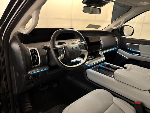 Black Metallic 2025 Ford Expedition Platinum