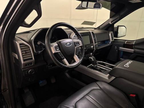 2017 Ford F-150 Platinum