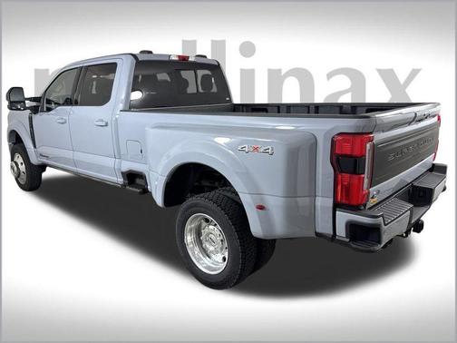 2025 Ford F-450 Platinum