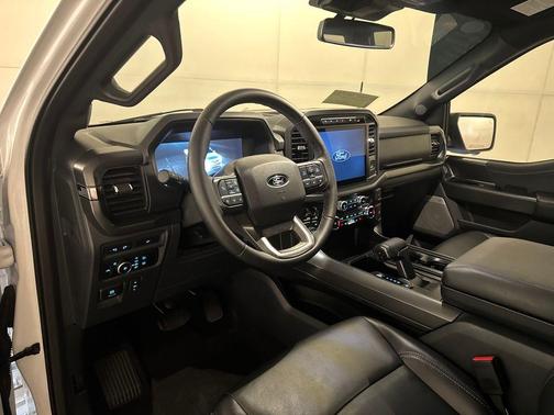 Oxford White 2024 Ford F-150 XLT