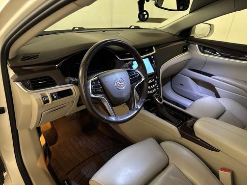 2013 Cadillac XTS Luxury