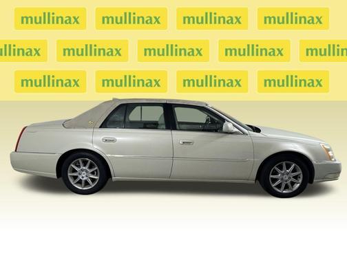 2011 Cadillac DTS Luxury