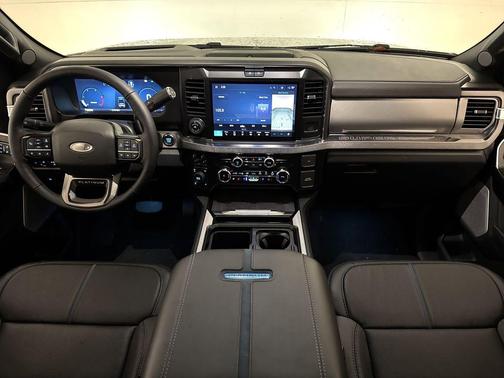 2025 Ford F-250 Platinum