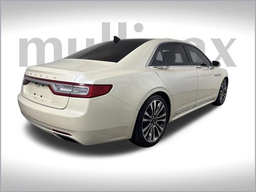 2018 Lincoln Continental Select