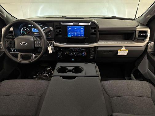 2025 Ford F-250 STX