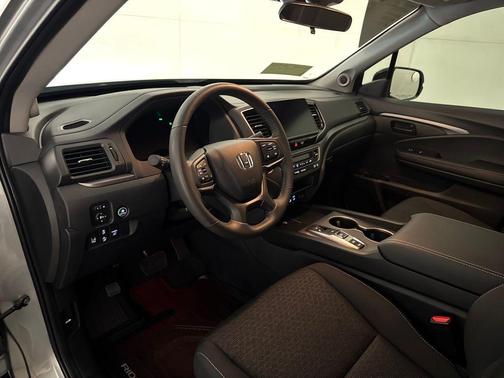 2025 Honda Ridgeline Sport