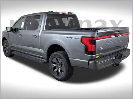 2025 Ford F-150 Lightning LARIAT