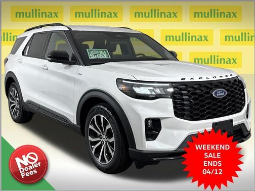 Star White 2026 Ford Explorer ST-Line