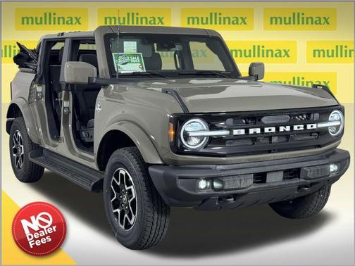2026 Ford Bronco Outer Banks
