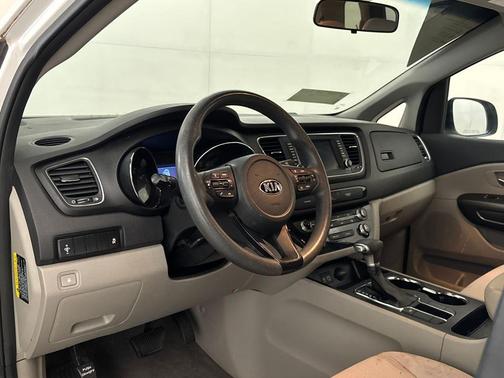 2019 Kia Sedona LX