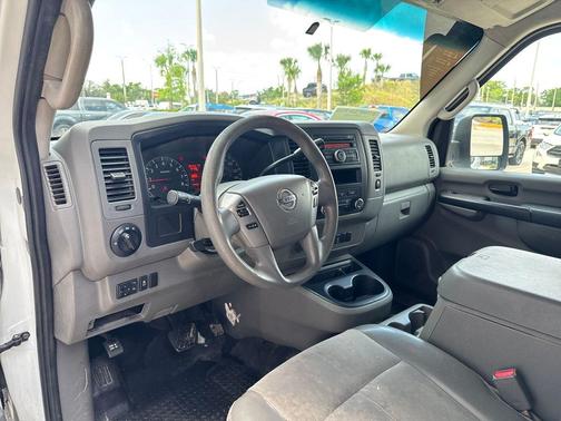 Glacier White 2014 Nissan NV Cargo NV2500 HD SV V6/SV V8