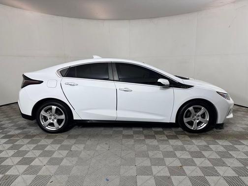 2017 Chevrolet Volt LT
