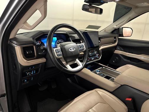 Iconic Silver Metallic 2024 Ford Expedition Max Limited