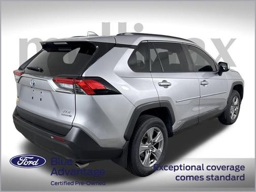 2022 Toyota RAV4 Hybrid XLE