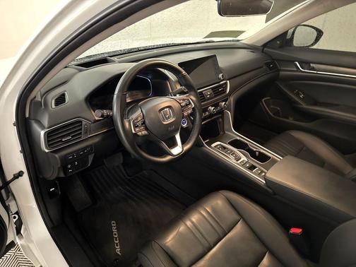 2022 Honda Accord Hybrid Touring