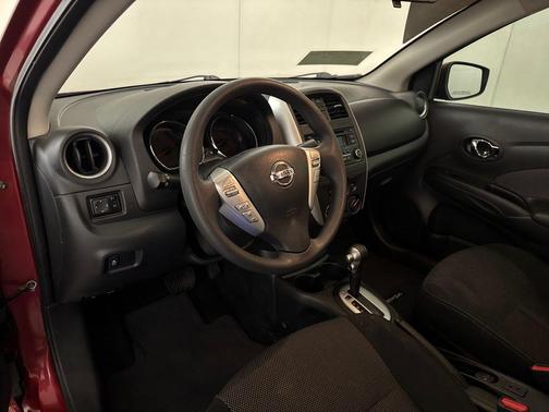 2016 Nissan Versa 1.6 SV