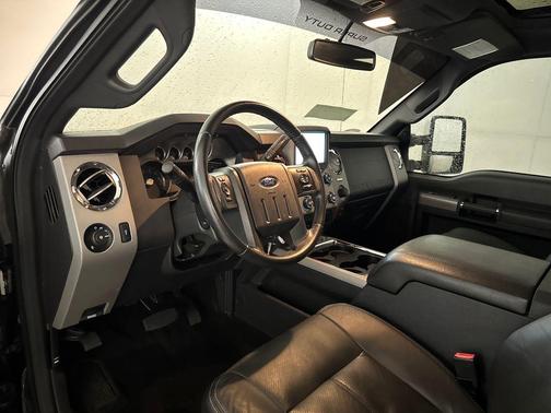 Tuxedo Black Metallic 2015 Ford F-250 Lariat