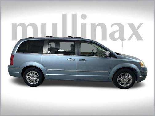 2010 Chrysler Town & Country Limited