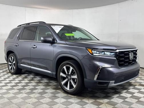 2023 Honda Pilot Touring