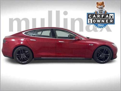 2015 Tesla Model S 70D