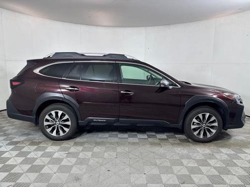 2025 Subaru Outback Touring