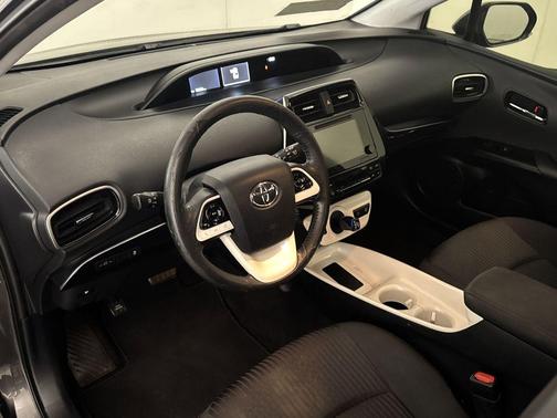 2016 Toyota Prius Three