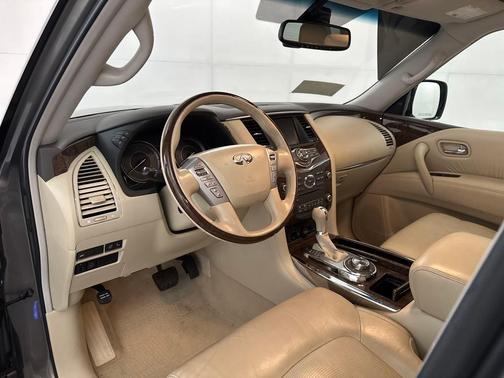2016 INFINITI QX80 Base