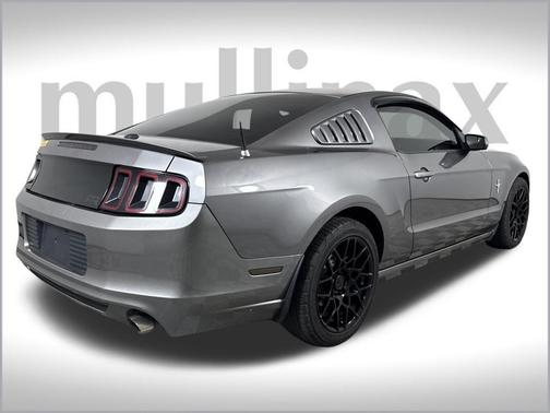 2013 Ford Mustang V6 Premium