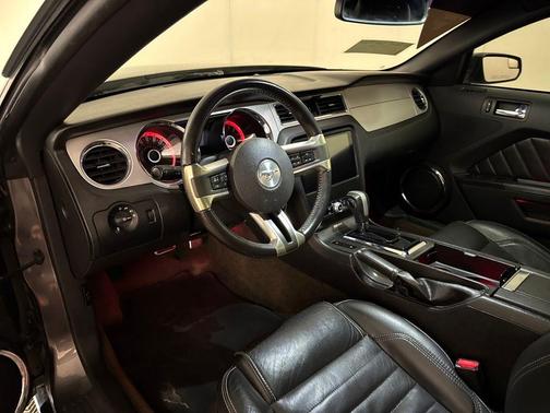 2013 Ford Mustang V6 Premium