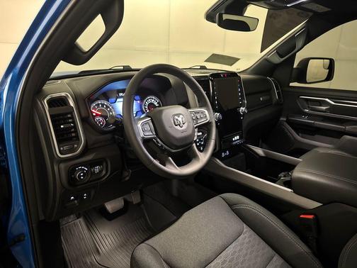 Hydro Blue Pearlcoat 2025 RAM 1500 Big Horn/Lone Star