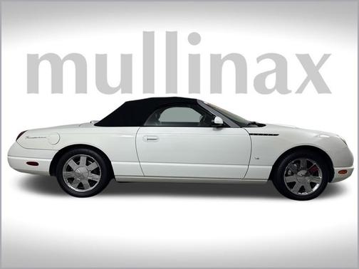 2003 Ford Thunderbird 
