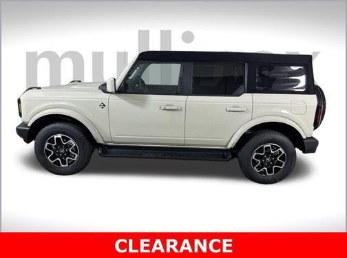 2025 Ford Bronco Outer Banks