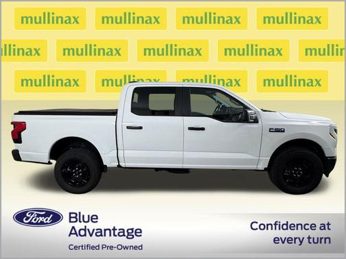Oxford White 2025 Ford F-150 Lightning Pro