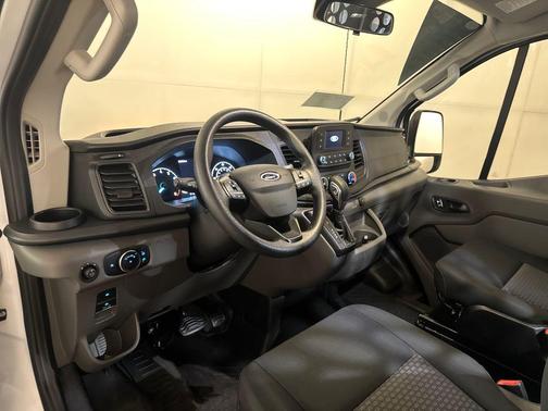 Oxford White 2025 Ford Transit-250 Base