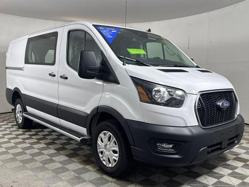 Oxford White 2025 Ford Transit-250 Base